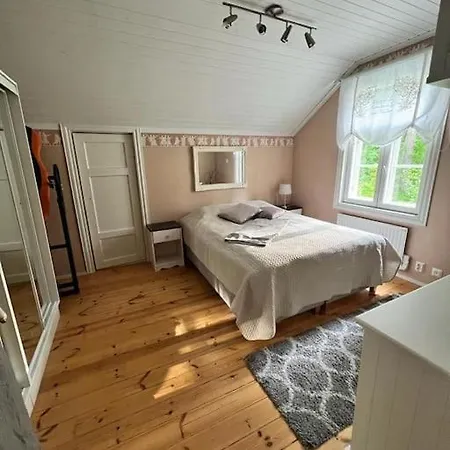 Huvila Kyroenniemi * Savonlinna