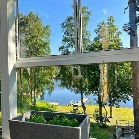 Linnansalmi Lakeside With Sauna * 萨翁林纳